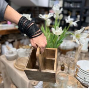 סכומון עץ עם ידית נשיאה